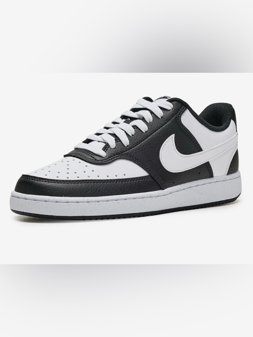 Women’s Nike Court Vision Low size 7.5🖤🤍